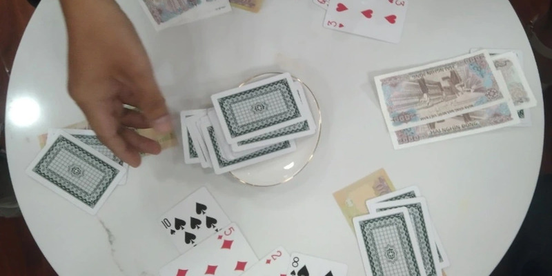 Làm rõ định nghĩa về bài xì dách